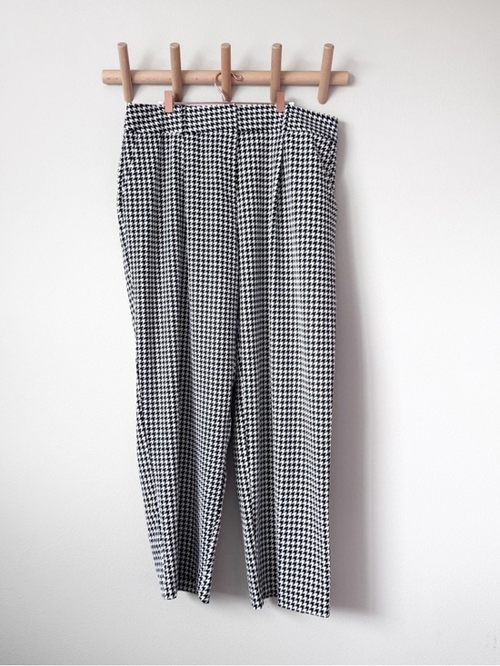 Liz Claiborne Pants - Liz Claiborne Black and White Houndstooth Wide Leg Dress Pants